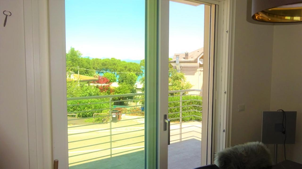Holiday House Al Porto View Lake ペスキエーラ・デル・ガルダ エクステリア 写真